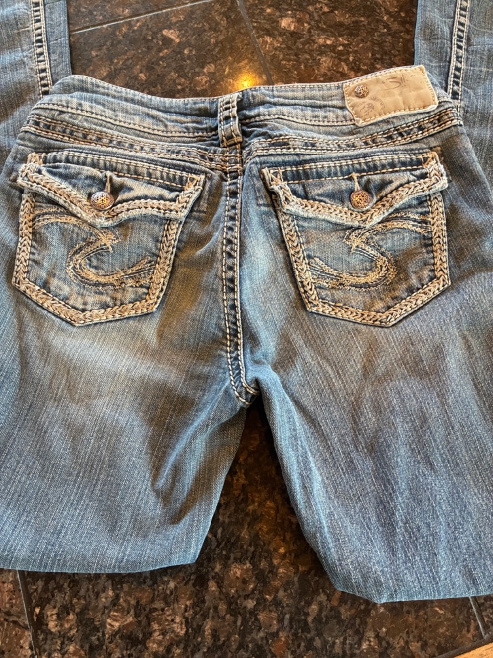 Women’s Silver Suki jeans size 28 by 34